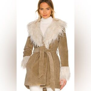 Penny Lane Coat in Beige
SHOW ME YOUR MUMU - large